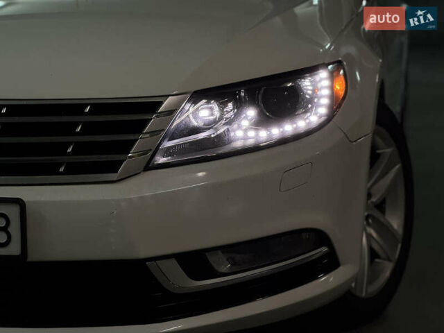 Белый Фольксваген CC / Passat CC, объемом двигателя 1.98 л и пробегом 183 тыс. км за 9800 $, фото 5 на Automoto.ua