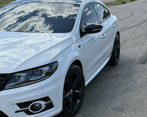 Белый Фольксваген CC / Passat CC, объемом двигателя 1.98 л и пробегом 182 тыс. км за 13800 $, фото 1 на Automoto.ua