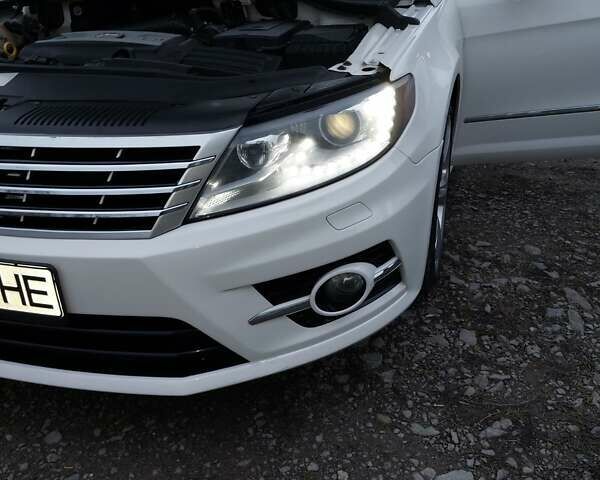 Белый Фольксваген CC / Passat CC, объемом двигателя 2 л и пробегом 125 тыс. км за 13000 $, фото 17 на Automoto.ua