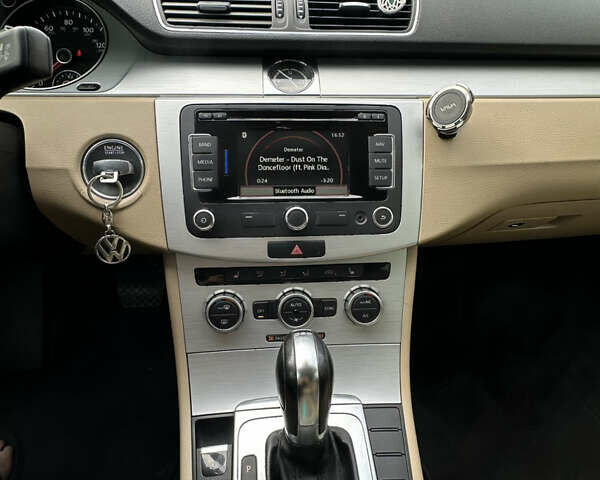 Белый Фольксваген CC / Passat CC, объемом двигателя 1.98 л и пробегом 168 тыс. км за 12300 $, фото 5 на Automoto.ua