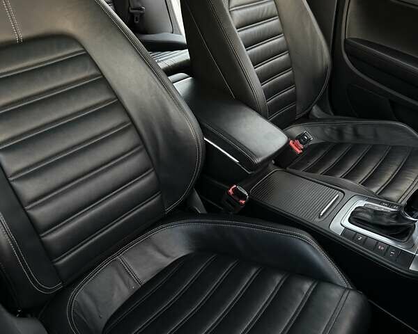 Белый Фольксваген CC / Passat CC, объемом двигателя 1.97 л и пробегом 159 тыс. км за 13999 $, фото 31 на Automoto.ua