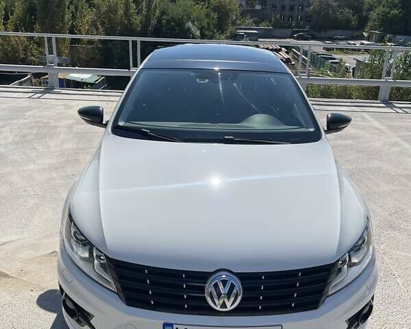 Белый Фольксваген CC / Passat CC, объемом двигателя 1.98 л и пробегом 164 тыс. км за 13250 $, фото 9 на Automoto.ua