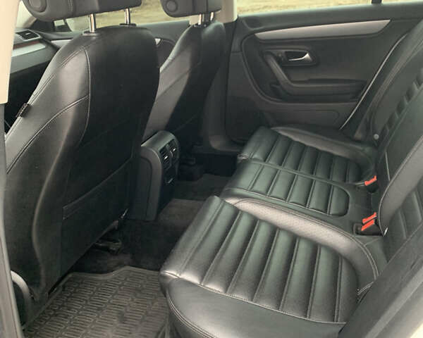 Белый Фольксваген CC / Passat CC, объемом двигателя 1.98 л и пробегом 202 тыс. км за 11000 $, фото 15 на Automoto.ua