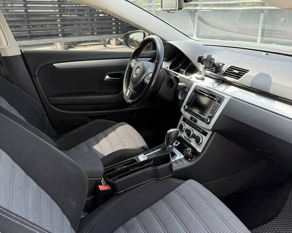 Белый Фольксваген CC / Passat CC, объемом двигателя 1.8 л и пробегом 147 тыс. км за 10800 $, фото 11 на Automoto.ua