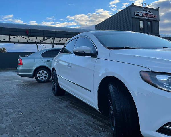 Белый Фольксваген CC / Passat CC, объемом двигателя 1.98 л и пробегом 122 тыс. км за 10500 $, фото 4 на Automoto.ua