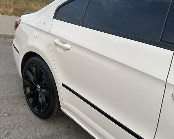 Белый Фольксваген CC / Passat CC, объемом двигателя 1.97 л и пробегом 159 тыс. км за 13999 $, фото 12 на Automoto.ua