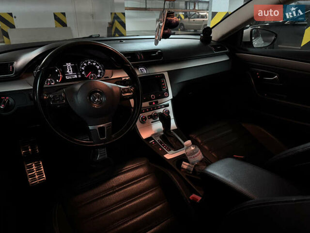 Белый Фольксваген CC / Passat CC, объемом двигателя 1.98 л и пробегом 183 тыс. км за 9800 $, фото 10 на Automoto.ua