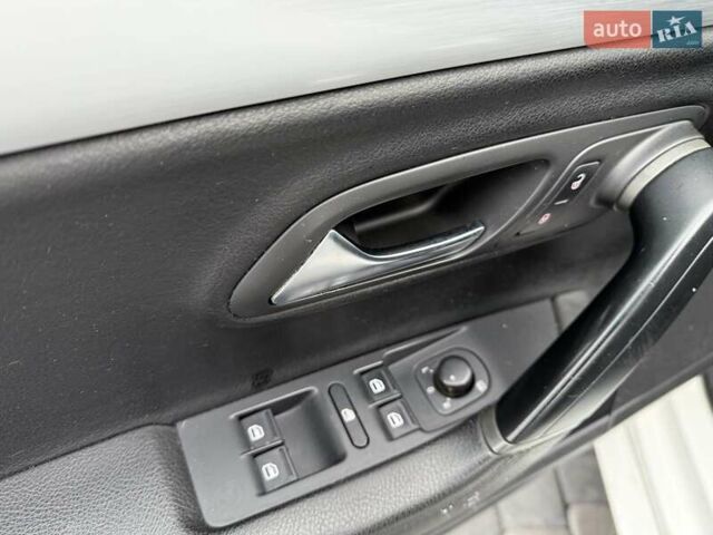 Белый Фольксваген CC / Passat CC, объемом двигателя 1.98 л и пробегом 190 тыс. км за 10700 $, фото 44 на Automoto.ua