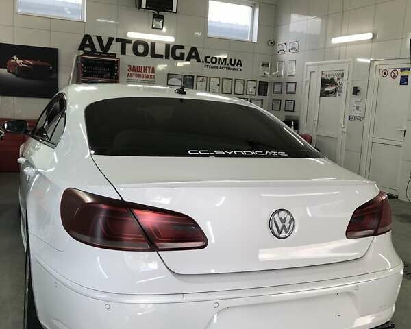 Белый Фольксваген CC / Passat CC, объемом двигателя 1.97 л и пробегом 240 тыс. км за 14000 $, фото 11 на Automoto.ua