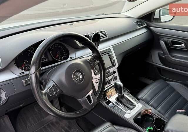 Фольксваген CC / Passat CC 2013 в Луцке на Automoto.ua Белый Фольксваген CC / Passat CC, объемом двигателя 1.97 л и пробегом 205 тыс. км за 11900 $, фото 9 на Automoto.ua