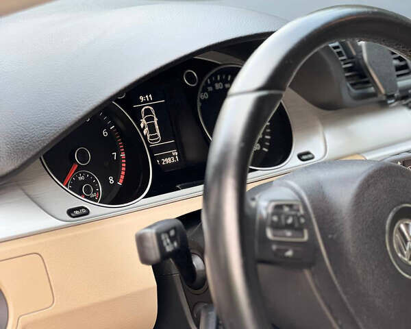 Белый Фольксваген CC / Passat CC, объемом двигателя 1.98 л и пробегом 130 тыс. км за 10299 $, фото 28 на Automoto.ua