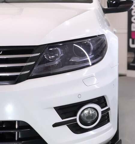 Белый Фольксваген CC / Passat CC, объемом двигателя 1.97 л и пробегом 240 тыс. км за 14000 $, фото 1 на Automoto.ua
