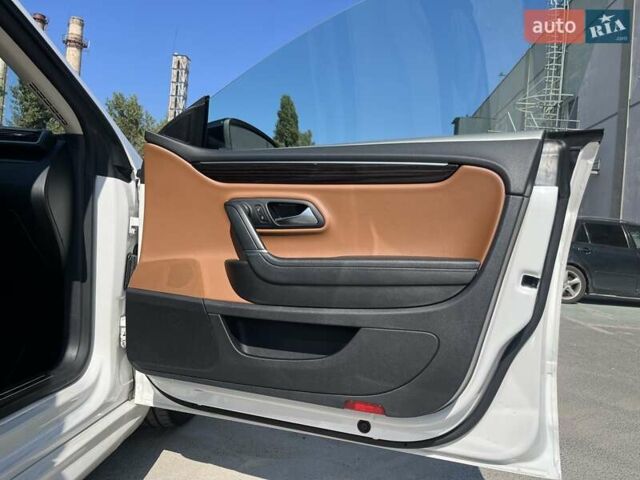 Белый Фольксваген CC / Passat CC, объемом двигателя 1.98 л и пробегом 164 тыс. км за 13250 $, фото 22 на Automoto.ua