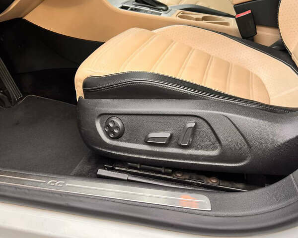 Белый Фольксваген CC / Passat CC, объемом двигателя 1.98 л и пробегом 130 тыс. км за 10499 $, фото 33 на Automoto.ua