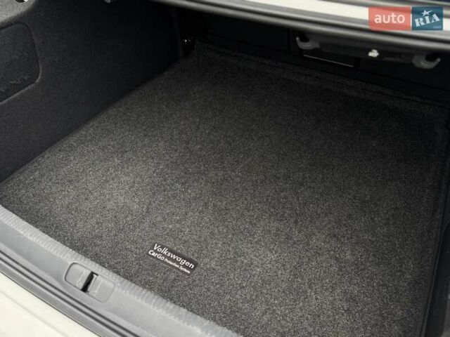 Белый Фольксваген CC / Passat CC, объемом двигателя 1.98 л и пробегом 174 тыс. км за 9300 $, фото 21 на Automoto.ua