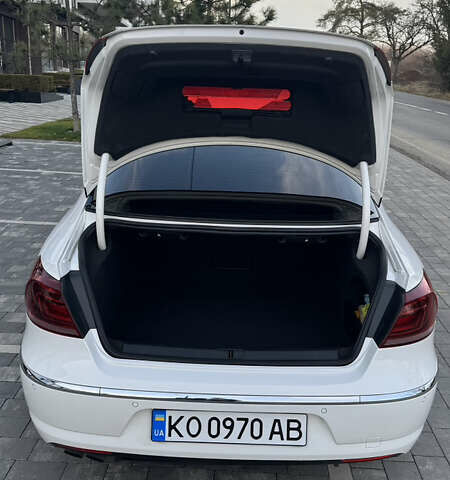 Белый Фольксваген CC / Passat CC, объемом двигателя 1.97 л и пробегом 190 тыс. км за 14300 $, фото 10 на Automoto.ua