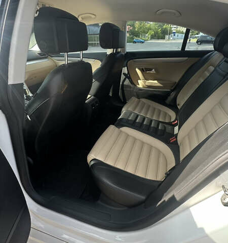 Белый Фольксваген CC / Passat CC, объемом двигателя 1.98 л и пробегом 181 тыс. км за 9700 $, фото 12 на Automoto.ua