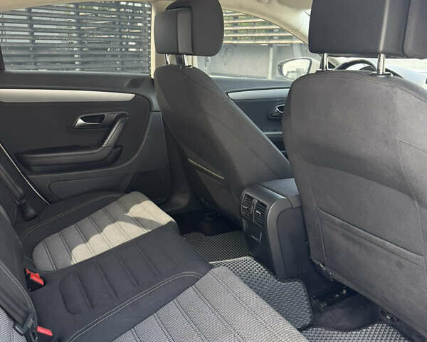 Белый Фольксваген CC / Passat CC, объемом двигателя 1.8 л и пробегом 147 тыс. км за 10800 $, фото 13 на Automoto.ua