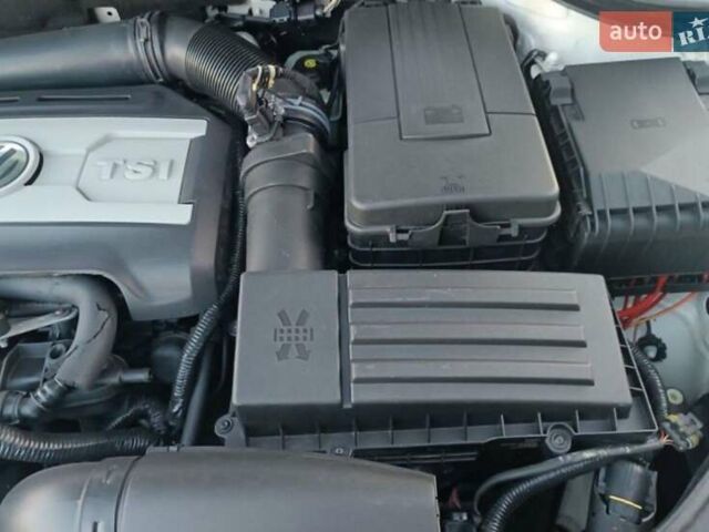 Белый Фольксваген CC / Passat CC, объемом двигателя 2 л и пробегом 195 тыс. км за 9100 $, фото 13 на Automoto.ua