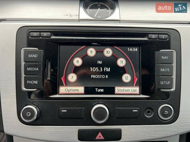 Фольксваген CC / Passat CC 2013 в Одессе на Automoto.ua Белый Фольксваген CC / Passat CC, объемом двигателя 1.98 л и пробегом 212 тыс. км за 10999 $, фото 14 на Automoto.ua