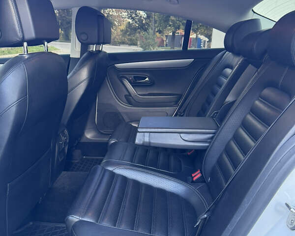 Білий Фольксваген CC / Passat CC, об'ємом двигуна 1.98 л та пробігом 164 тис. км за 11500 $, фото 12 на Automoto.ua