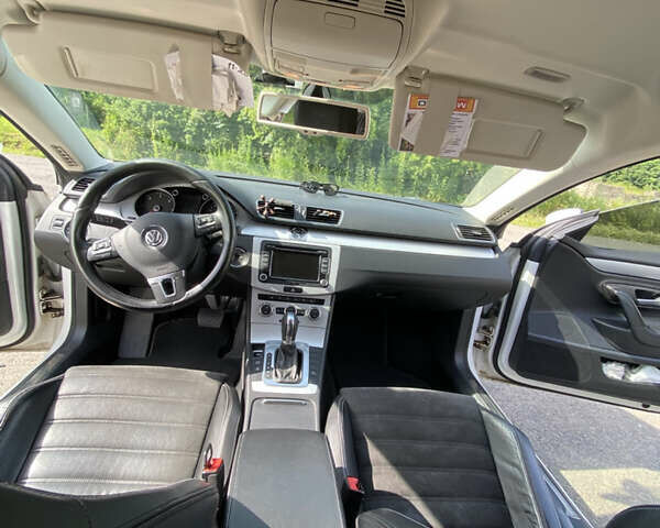 Білий Фольксваген CC / Passat CC, об'ємом двигуна 1.97 л та пробігом 220 тис. км за 12000 $, фото 15 на Automoto.ua