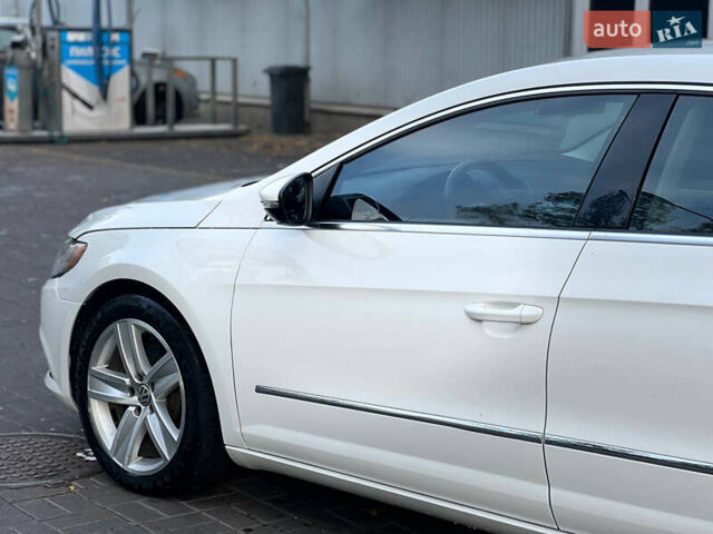 Белый Фольксваген CC / Passat CC, объемом двигателя 1.98 л и пробегом 130 тыс. км за 10499 $, фото 10 на Automoto.ua