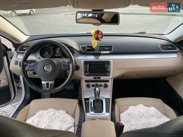 Белый Фольксваген CC / Passat CC, объемом двигателя 2 л и пробегом 200 тыс. км за 9500 $, фото 3 на Automoto.ua