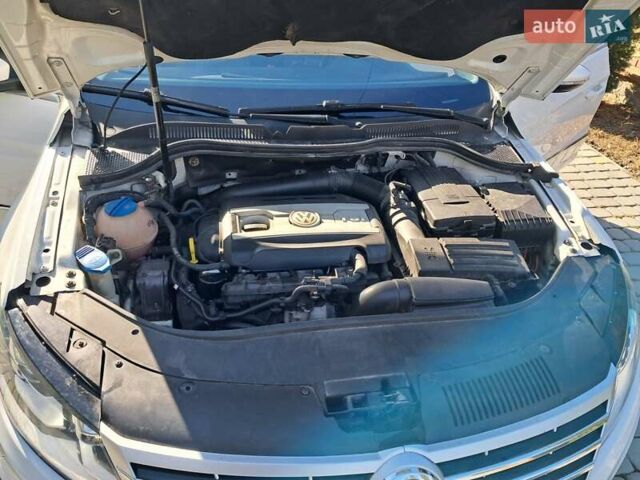 Белый Фольксваген CC / Passat CC, объемом двигателя 1.98 л и пробегом 186 тыс. км за 12300 $, фото 22 на Automoto.ua