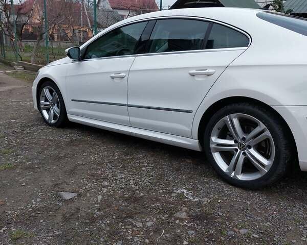 Белый Фольксваген CC / Passat CC, объемом двигателя 2 л и пробегом 125 тыс. км за 13000 $, фото 2 на Automoto.ua