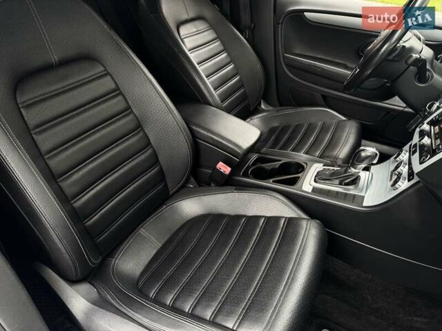 Белый Фольксваген CC / Passat CC, объемом двигателя 1.98 л и пробегом 174 тыс. км за 9300 $, фото 17 на Automoto.ua