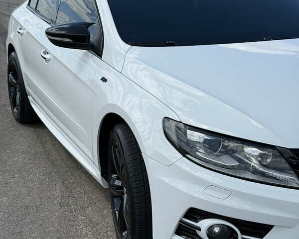 Белый Фольксваген CC / Passat CC, объемом двигателя 1.98 л и пробегом 182 тыс. км за 13800 $, фото 2 на Automoto.ua