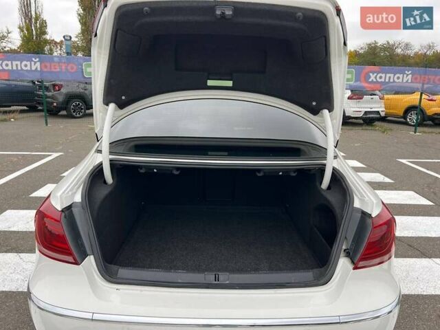 Фольксваген CC / Passat CC 2013 в Одессе на Automoto.ua Белый Фольксваген CC / Passat CC, объемом двигателя 1.98 л и пробегом 212 тыс. км за 10999 $, фото 19 на Automoto.ua