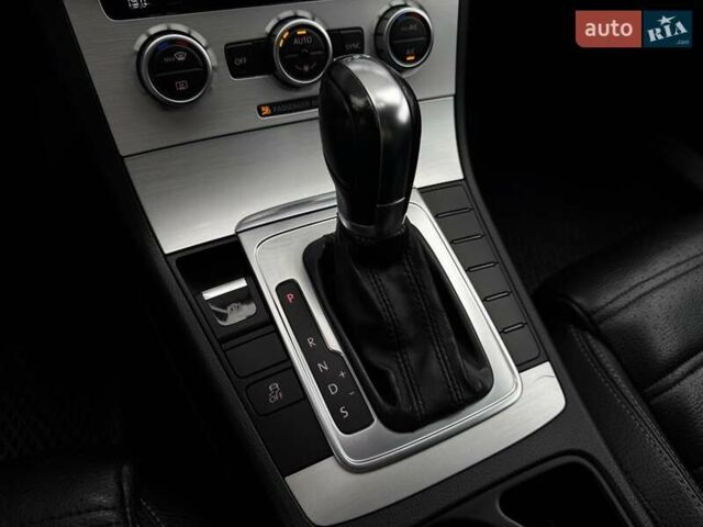 Белый Фольксваген CC / Passat CC, объемом двигателя 1.98 л и пробегом 174 тыс. км за 9300 $, фото 16 на Automoto.ua