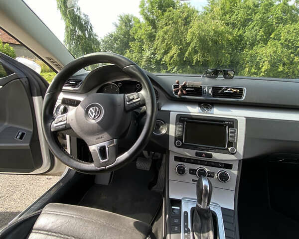 Білий Фольксваген CC / Passat CC, об'ємом двигуна 1.97 л та пробігом 220 тис. км за 12000 $, фото 21 на Automoto.ua