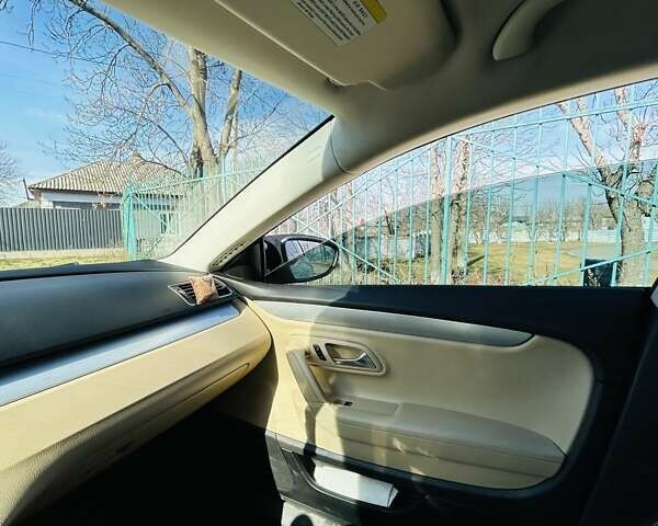 Белый Фольксваген CC / Passat CC, объемом двигателя 1.98 л и пробегом 227 тыс. км за 12500 $, фото 14 на Automoto.ua