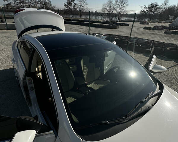 Белый Фольксваген CC / Passat CC, объемом двигателя 1.97 л и пробегом 206 тыс. км за 14999 $, фото 22 на Automoto.ua