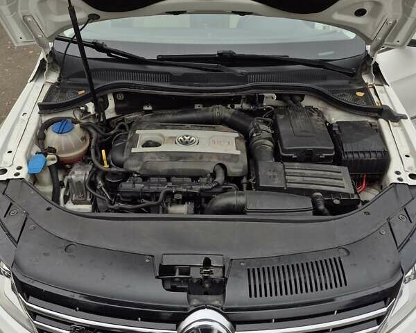 Белый Фольксваген CC / Passat CC, объемом двигателя 1.98 л и пробегом 220 тыс. км за 11200 $, фото 15 на Automoto.ua