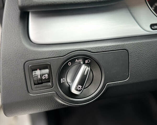 Белый Фольксваген CC / Passat CC, объемом двигателя 1.98 л и пробегом 240 тыс. км за 9500 $, фото 10 на Automoto.ua