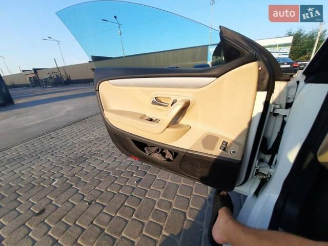 Белый Фольксваген CC / Passat CC, объемом двигателя 1.98 л и пробегом 250 тыс. км за 11600 $, фото 37 на Automoto.ua