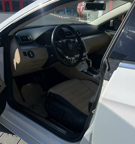 Белый Фольксваген CC / Passat CC, объемом двигателя 1.98 л и пробегом 212 тыс. км за 10800 $, фото 6 на Automoto.ua