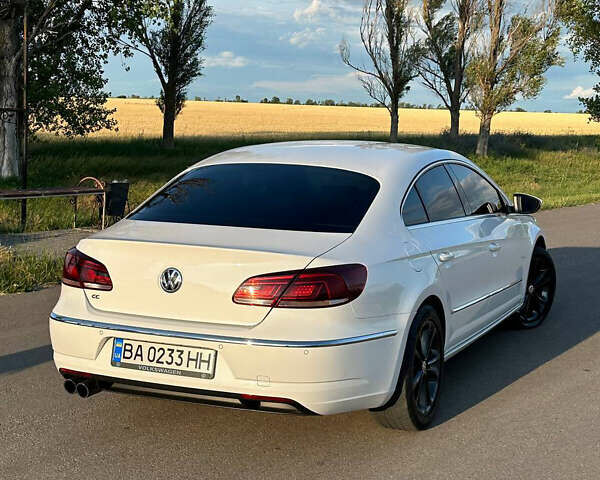 Білий Фольксваген CC / Passat CC, об'ємом двигуна 2 л та пробігом 234 тис. км за 12500 $, фото 5 на Automoto.ua