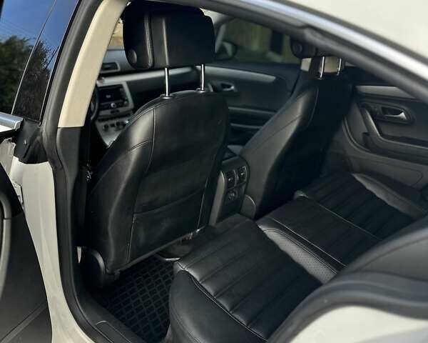 Білий Фольксваген CC / Passat CC, об'ємом двигуна 1.98 л та пробігом 230 тис. км за 10700 $, фото 3 на Automoto.ua