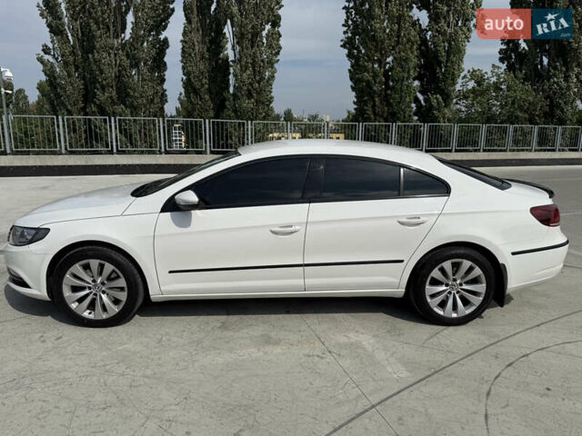 Белый Фольксваген CC / Passat CC, объемом двигателя 1.8 л и пробегом 147 тыс. км за 10800 $, фото 3 на Automoto.ua