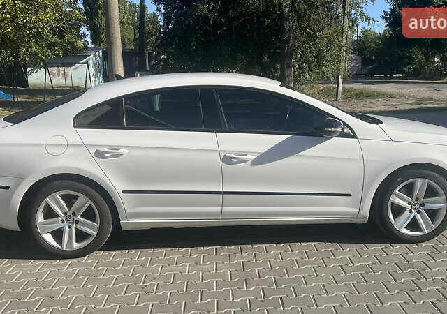 Белый Фольксваген CC / Passat CC, объемом двигателя 1.98 л и пробегом 144 тыс. км за 12500 $, фото 1 на Automoto.ua