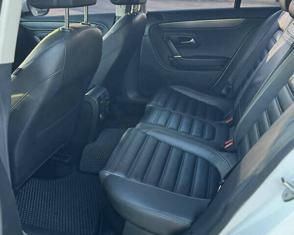 Белый Фольксваген CC / Passat CC, объемом двигателя 1.97 л и пробегом 199 тыс. км за 13500 $, фото 16 на Automoto.ua