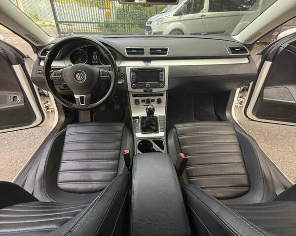 Белый Фольксваген CC / Passat CC, объемом двигателя 1.98 л и пробегом 123 тыс. км за 10900 $, фото 21 на Automoto.ua