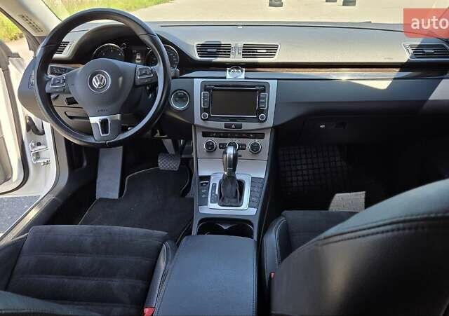 Белый Фольксваген CC / Passat CC, объемом двигателя 1.97 л и пробегом 72 тыс. км за 16750 $, фото 12 на Automoto.ua
