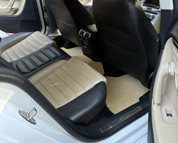 Белый Фольксваген CC / Passat CC, объемом двигателя 2 л и пробегом 256 тыс. км за 10200 $, фото 19 на Automoto.ua