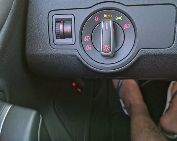 Белый Фольксваген CC / Passat CC, объемом двигателя 1.97 л и пробегом 32 тыс. км за 18900 $, фото 19 на Automoto.ua
